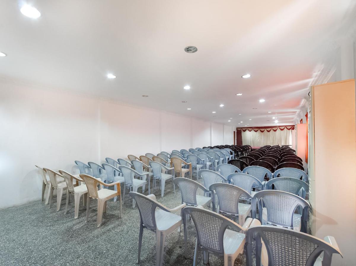 Spot On 43451 Hotel Sakunthala International 티루넬벨리 외부 사진