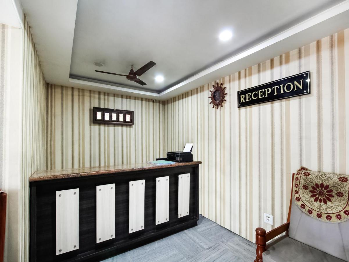 Spot On 43451 Hotel Sakunthala International 티루넬벨리 외부 사진