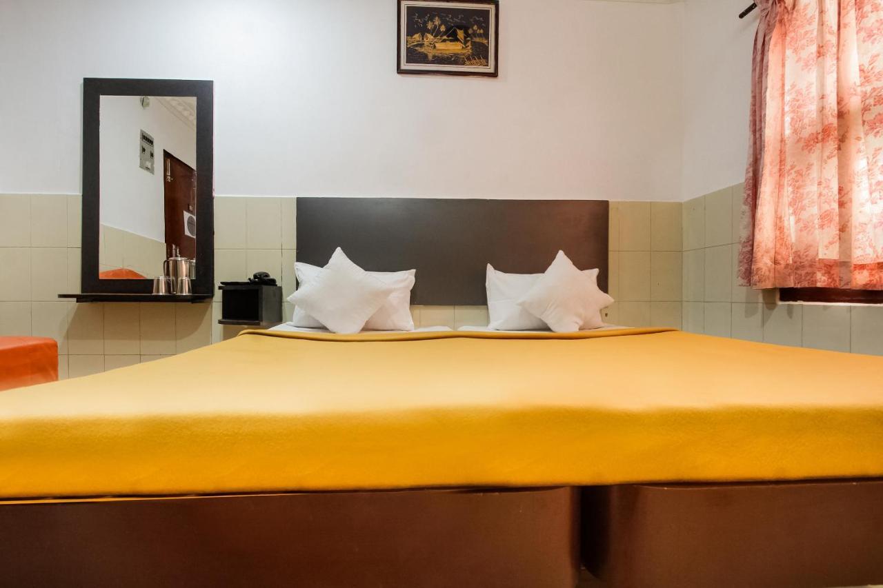Spot On 43451 Hotel Sakunthala International 티루넬벨리 외부 사진